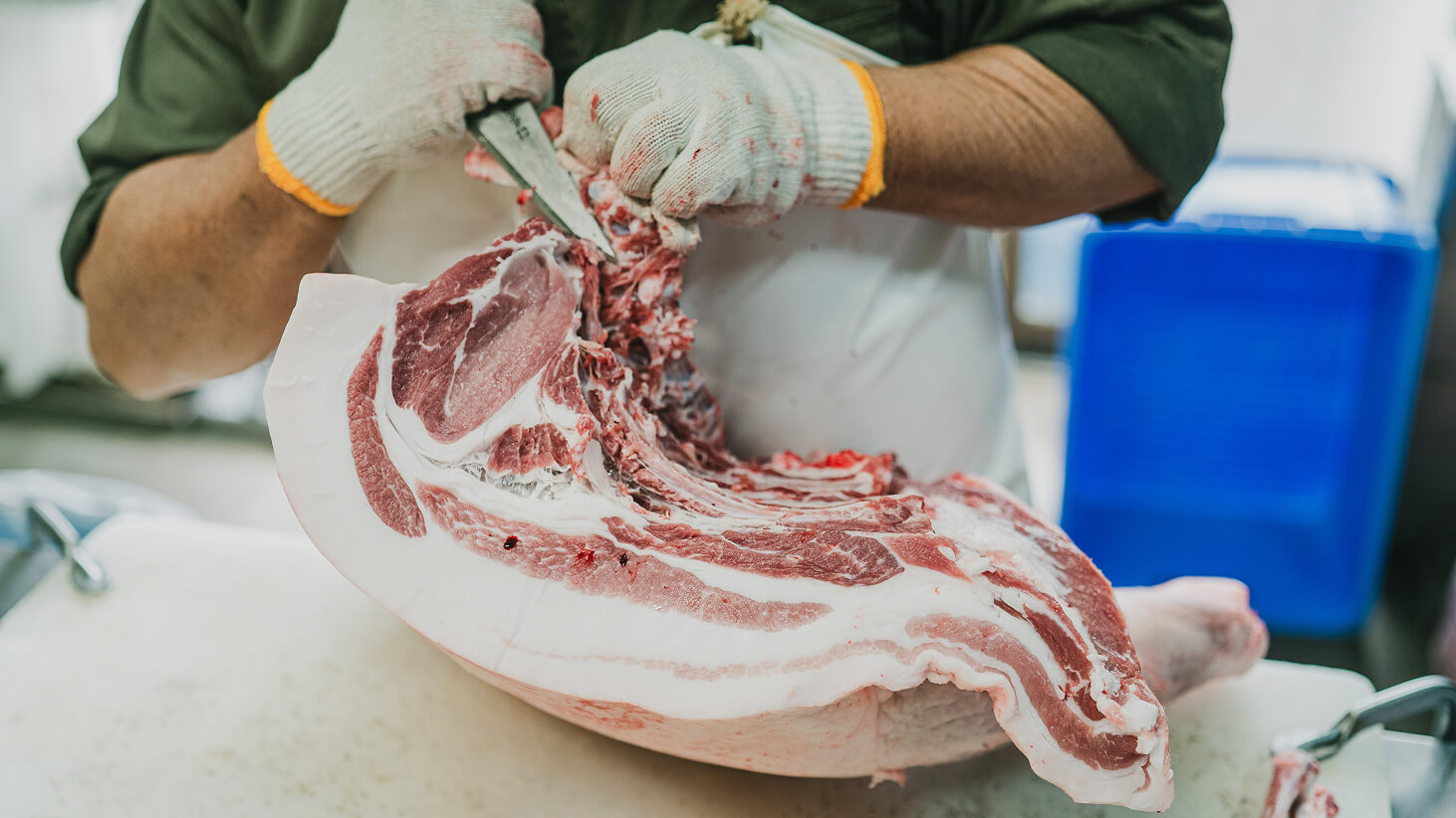 肉のカット